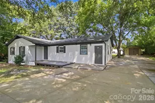 4209 Heatherstone Dr, Gastonia, NC 28056 - Photo 2