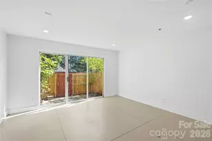 2090 Atherton Heights Ln, Charlotte, NC 28203 - Photo 16