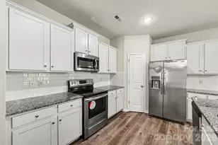 7323 Neal Rd, Charlotte, NC 28262 - Photo 6