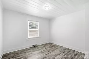 1901 Linwood Rd, Gastonia, NC 28052 - Photo 18