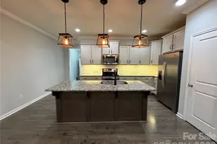 619 Samet St, Fort Mill, SC 29715 - Photo 2