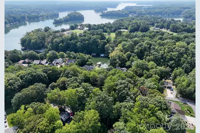8398 Marina Lane, Catawba, NC 28609 - Photo 1