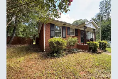 4310 Gillespie Court, Charlotte, NC 28205 - Photo 6