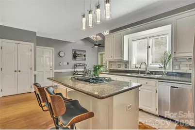 10108 Lampkin Way, Charlotte, NC 28269 - Photo 12