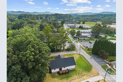 902 Narva Road, Hendersonville, NC 28792 - Photo 48