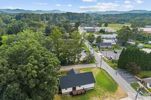 902 Narva Rd, Hendersonville, NC 28792 - Photo 48