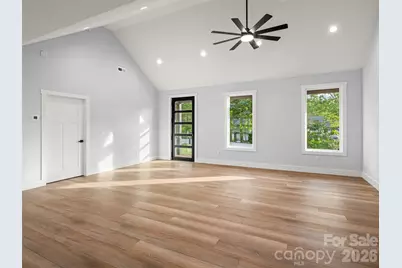 902 Narva Road, Hendersonville, NC 28792 - Photo 10