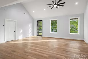902 Narva Rd, Hendersonville, NC 28792 - Photo 10