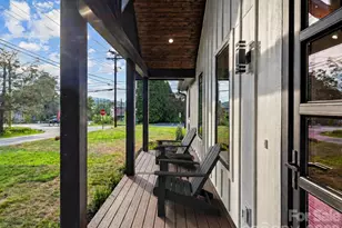 902 Narva Rd, Hendersonville, NC 28792 - Photo 6