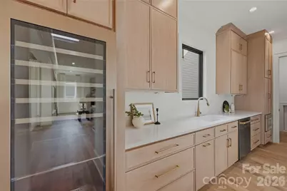 709 Bertonley Avenue, Charlotte, NC 28211 - Photo 8