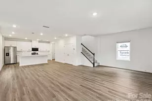 7286 Yardley St, Gastonia, NC 28056 - Photo 2