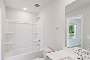 8220 Hidden Spgs Trl, Charlotte, NC 28216 - Photo 6