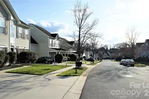 11729 Royal Castle Ct, Charlotte, NC 28277 - Photo 32