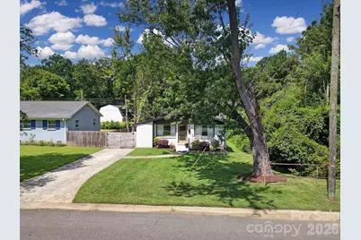 3335 Dunaire Drive, Charlotte, NC 28205 - Photo 32
