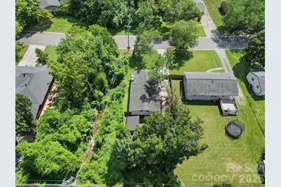 3335 Dunaire Drive, Charlotte, NC 28205 - Photo 28