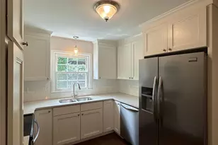 4834 Fairheath Rd, Charlotte, NC 28210 - Photo 8