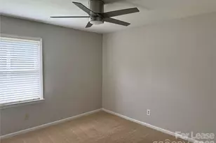 900 Junius St, Gastonia, NC 28052 - Photo 8