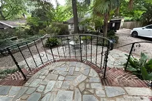 923 Henley Pl, Charlotte, NC 28207 - Photo 4