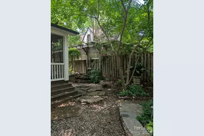 923 Henley Place, Charlotte, NC 28207 - Photo 24