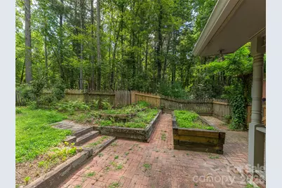 200 Heathcote Road, Hendersonville, NC 28791 - Photo 40