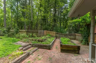 200 Heathcote Rd, Hendersonville, NC 28791 - Photo 40