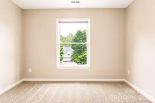 9015 Chimney Ridge Trail, Charlotte, NC 28269 - Photo 32