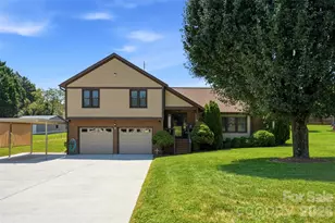 118 Sherwood Dr, Taylorsville, NC 28681 - Photo 1