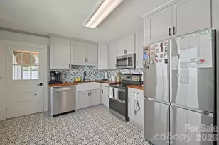 500 N Elm St, Cherryville, NC 28021 - Photo 4