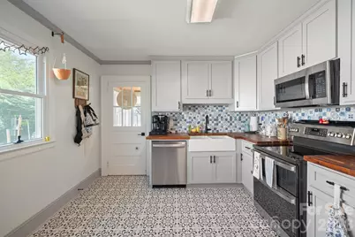 500 N Elm Street, Cherryville, NC 28021 - Photo 6