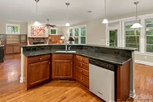 24 Greenwells Glory Dr, Candler, NC 28715 - Photo 8