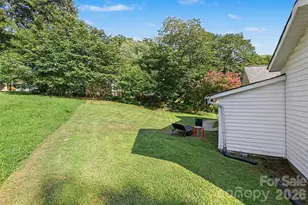 2878 Millstone Dr, Gastonia, NC 28054 - Photo 6