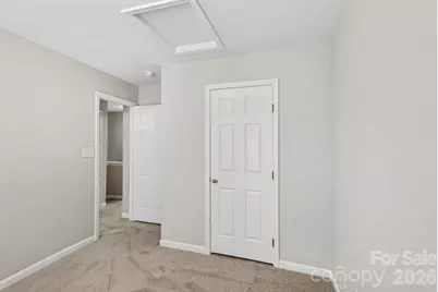 4960 Sunburst Lane, Charlotte, NC 28213 - Photo 24