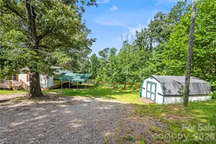 16 Vance Cemetery Rd, Weaverville, NC 28787 - Photo 2
