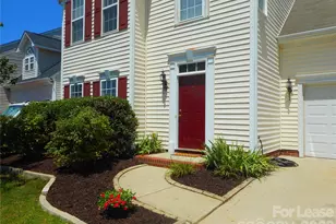 1018 Fountainbrook Dr, Indian Trail, NC 28079 - Photo 2