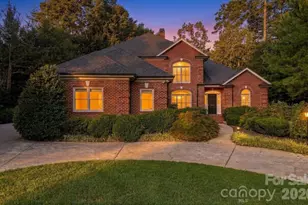 1515 8th St NW, Hickory, NC 28601 - Photo 1