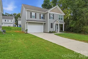 237 W Grover St, Shelby, NC 28150 - Photo 2