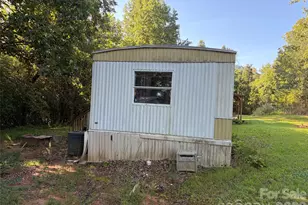 6197 Fox Gap St, Morganton, NC 28655 - Photo 28