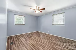 2300 Brookwood Rd, Lincolnton, NC 28092 - Photo 36