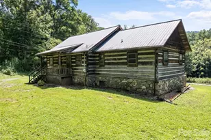 831 Qualla Rd, Waynesville, NC 28785 - Photo 4
