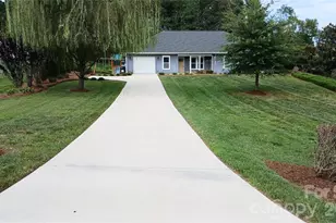 329 Springwood Dr NE, Valdese, NC 28690 - Photo 2