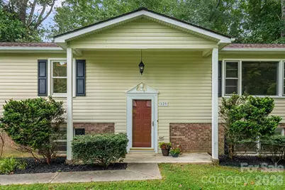 129 Whisperwood Drive, Hendersonville, NC 28791 - Photo 4