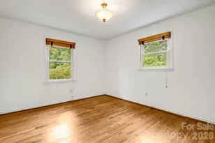 129 Whisperwood Dr, Hendersonville, NC 28791 - Photo 24