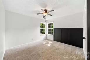 8927 Raven Park Dr, Charlotte, NC 28216 - Photo 26