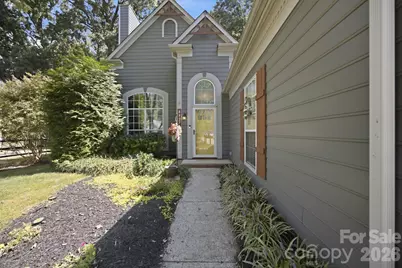 8927 Raven Park Drive, Charlotte, NC 28216 - Photo 2