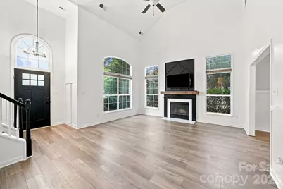 8927 Raven Park Drive, Charlotte, NC 28216 - Photo 6