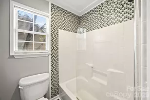 8927 Raven Park Dr, Charlotte, NC 28216 - Photo 28