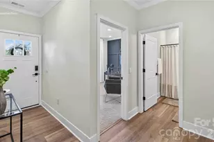 212 E Morehouse Ave, Mooresville, NC 28117 - Photo 2