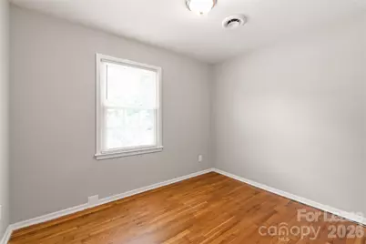5054 Curtiswood Drive, Charlotte, NC 28213 - Photo 20