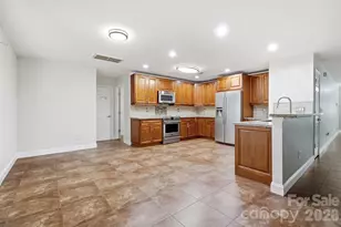 6324 Carpentaria Ct, Charlotte, NC 28215 - Photo 8