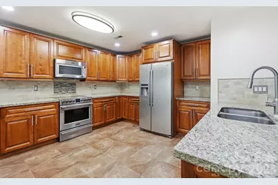 6324 Carpentaria Court, Charlotte, NC 28215 - Photo 10